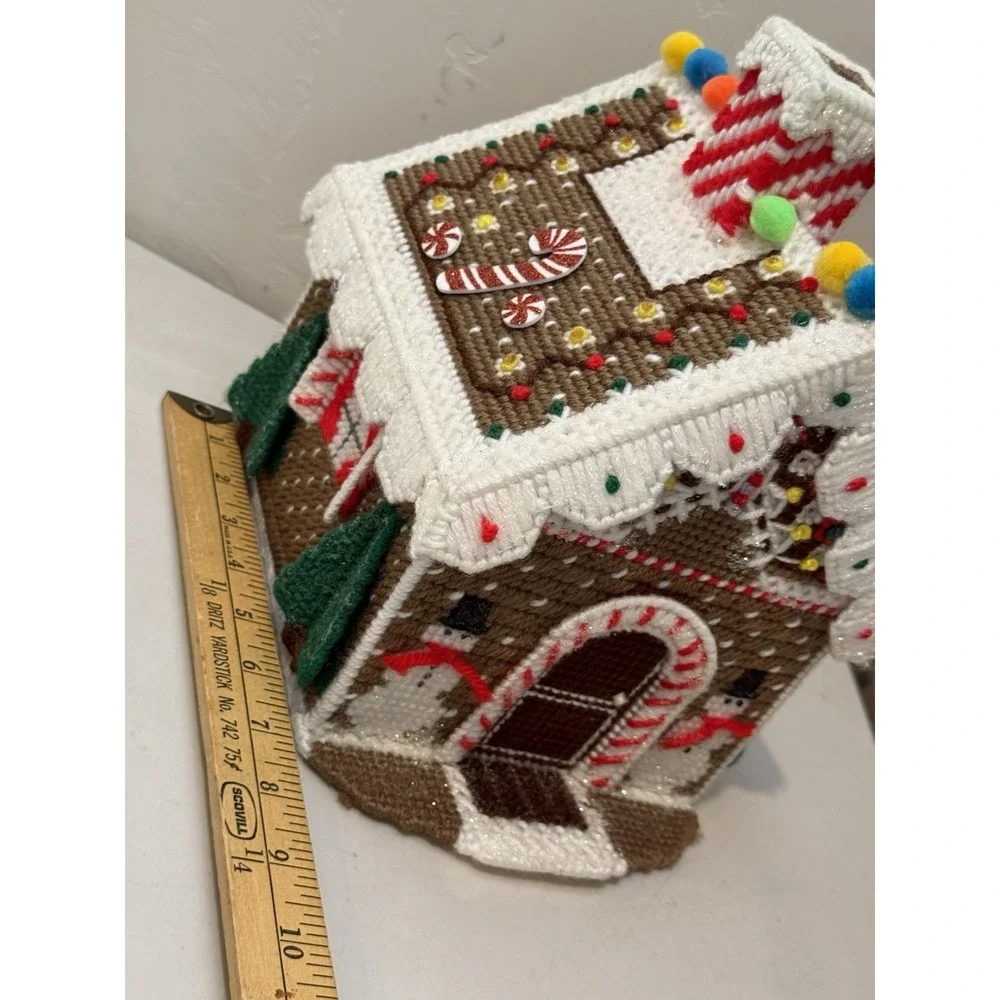 Vintage Handmade Plastic Canvas Needlepoint‎ Christmas House Gingerbread Decor